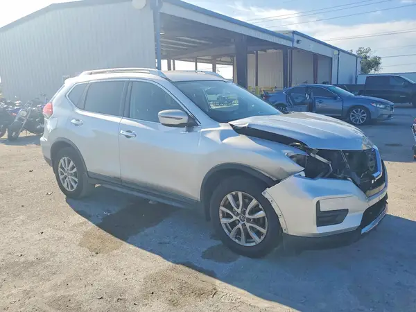 KNMAT2MT5HP565407 — 2017 Nissan Rogue, фото 4 с аукциона Copart, Передняя часть