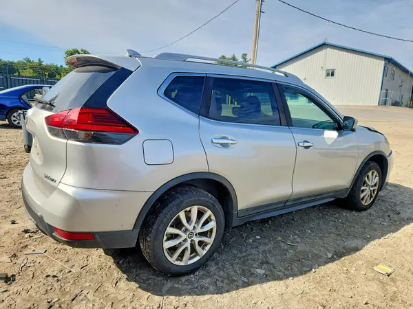 5N1AT2MV1HC824186 — 2017 Nissan Rogue, фото 3 с аукциона Copart, Передняя часть
