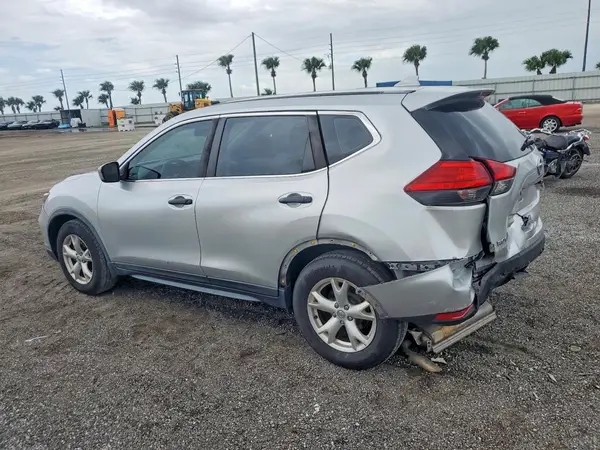 JN8AT2MT0HW383723 — 2017 Nissan Rogue, фото 2 с аукциона Copart, Задняя часть