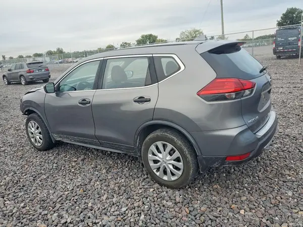 JN8AT2MV1HW258862 — 2017 Nissan Rogue, фото 2 с аукциона Copart, Передняя часть