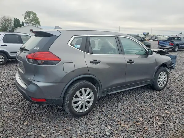 JN8AT2MV1HW258862 — 2017 Nissan Rogue, фото 3 с аукциона Copart, Передняя часть