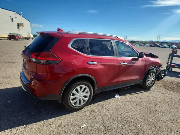 JN8AT2MT3HW394151 — 2017 Nissan Rogue, фото 3 с аукциона Copart, Передняя часть