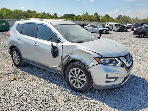 KNMAT2MT3HP609209 — 2017 Nissan Rogue, фото 4 с аукциона Copart, Передняя часть