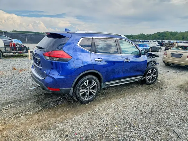 JN8AT2MTXHW146351 — 2017 Nissan Rogue, фото 3 с аукциона Copart, Передняя часть