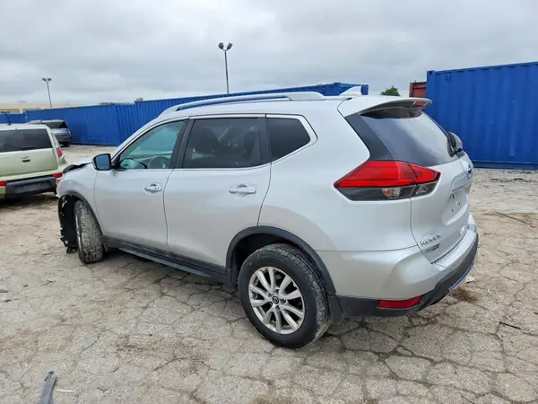 5N1AT2MV9HC818023 — 2017 Nissan Rogue, фото 2 с аукциона Copart, Передняя часть