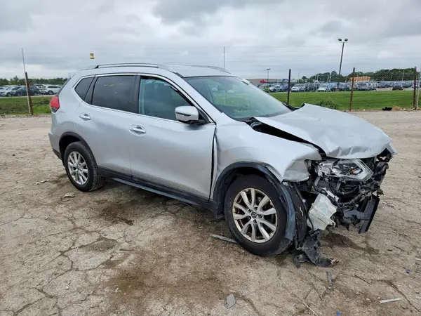 5N1AT2MV9HC818023 — 2017 Nissan Rogue, фото 4 с аукциона Copart, Передняя часть