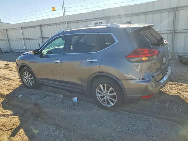 5N1AT2MTXHC737353 — 2017 Nissan Rogue, фото 2 с аукциона Copart, Передняя часть