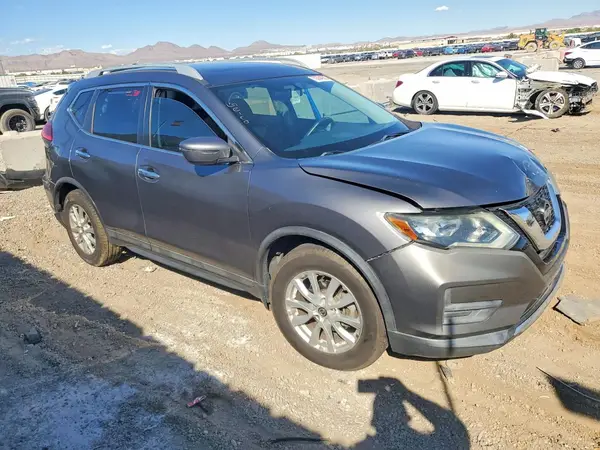 5N1AT2MTXHC737353 — 2017 Nissan Rogue, фото 4 с аукциона Copart, Передняя часть