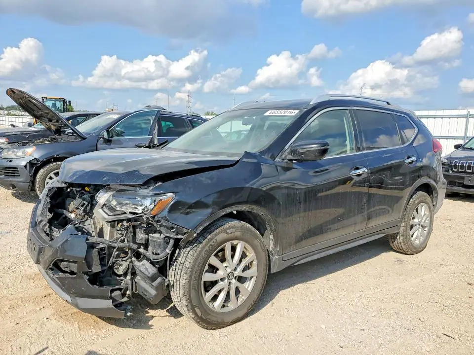 KNMAT2MV5JP528607 Nissan Rogue 2018 — повреждение Передняя часть, фото до ремонта