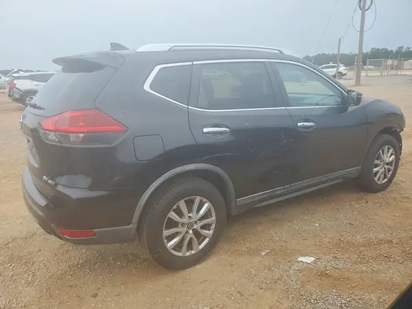 KNMAT2MV9JP575137 — 2018 Nissan Rogue, фото 3 с аукциона Copart 29.09.2026, Передняя часть
