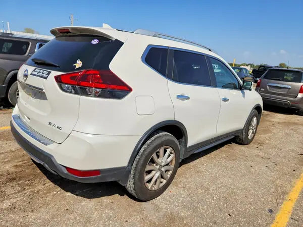 JN8AT2MV2JW307802 — 2018 Nissan Rogue, фото 3 с аукциона Copart 12.10.2026, Боковая часть