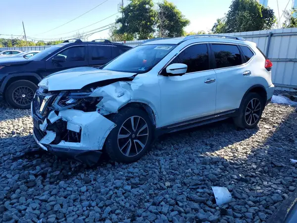 JN8AT2MV0JW341401 — 2018 Nissan Rogue, Передняя часть (Front End), фото до ремонта