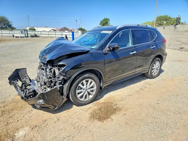 JN8AT2MV4JW311849 — 2018 Nissan Rogue, Передняя часть (Front End), фото до ремонта