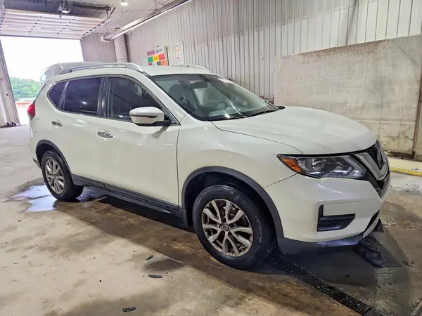KNMAT2MV7JP596813 — 2018 Nissan Rogue, фото 4 с аукциона Copart 28.09.2026, Передняя часть