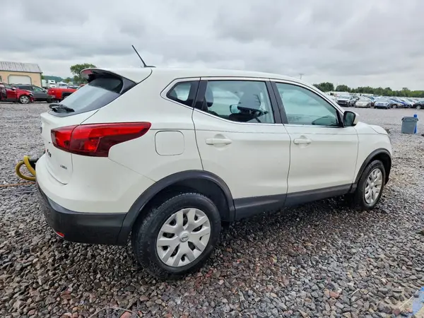 JN1BJ1CR5JW258800 — 2018 Nissan Rogue, фото 3 с аукциона Copart, Передняя часть