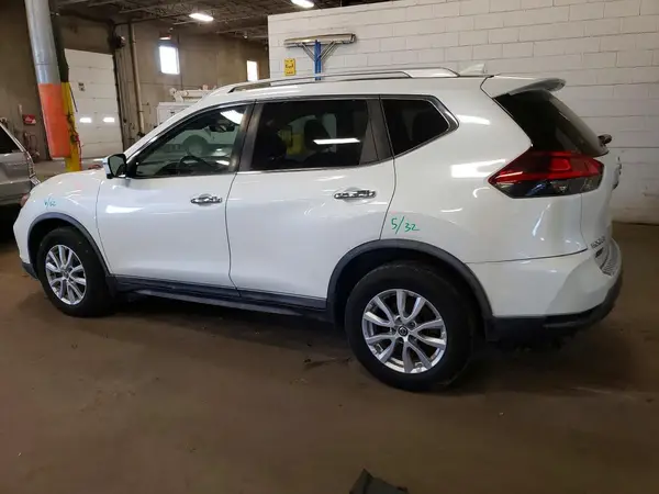 KNMAT2MV3JP589857 — 2018 Nissan Rogue, фото 2 с аукциона Copart, Задняя часть