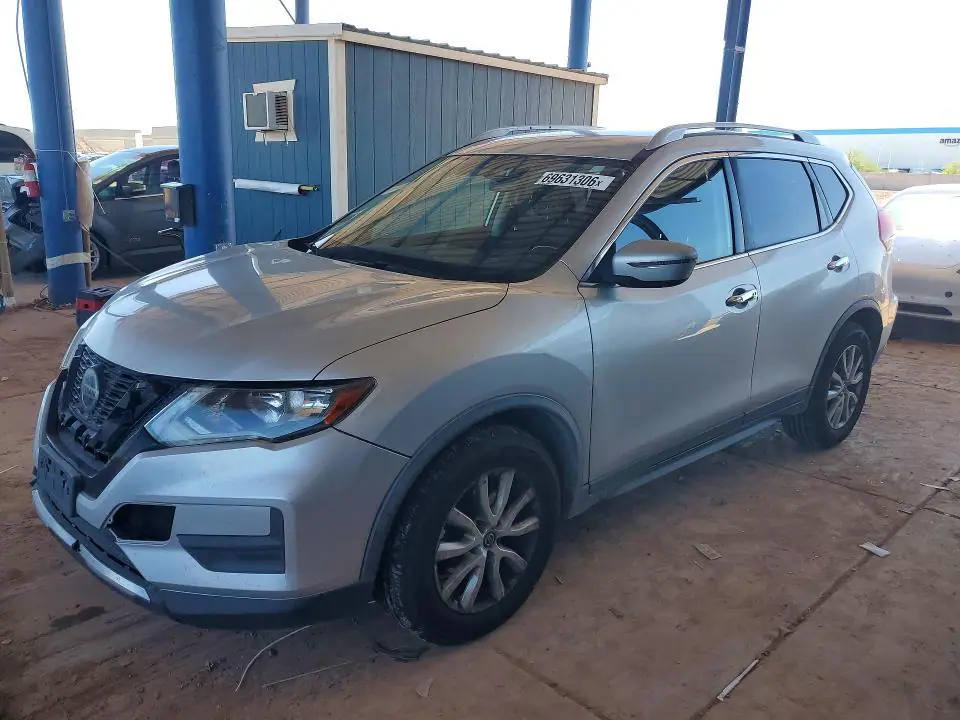 JN8AT2MT6JW455417 Nissan Rogue 2018 — повреждение Передняя часть, фото до ремонта