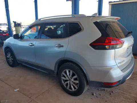 JN8AT2MT6JW455417 — 2018 Nissan Rogue, фото 2 с аукциона Copart 13.10.2026, Передняя часть