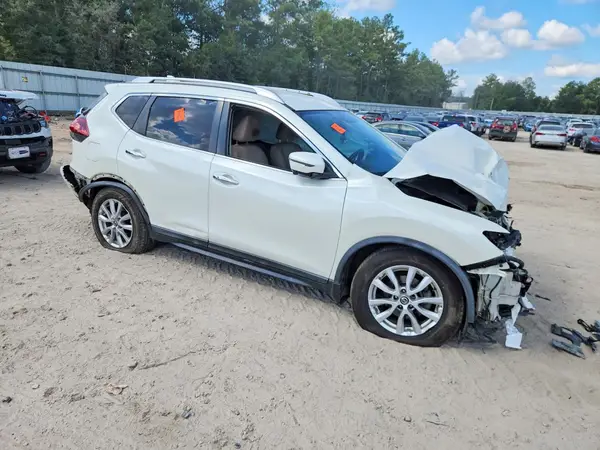 KNMAT2MT1JP571386 — 2018 Nissan Rogue, фото 4 с аукциона Copart, Передняя часть