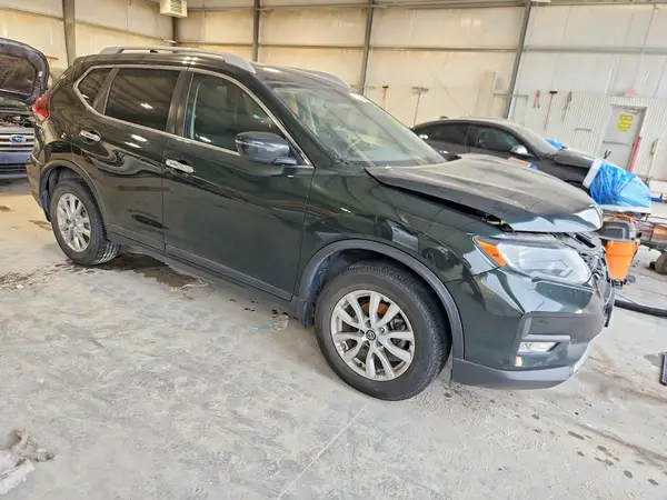 5N1AT2MV8JC721899 — 2018 Nissan Rogue, фото 4 с аукциона Copart 13.10.2026, Передняя часть