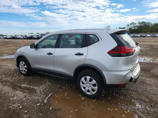 KNMAT2MV0JP520401 — 2018 Nissan Rogue, фото 2 с аукциона Copart, Задняя часть
