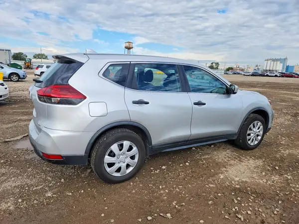KNMAT2MV0JP520401 — 2018 Nissan Rogue, фото 3 с аукциона Copart, Задняя часть