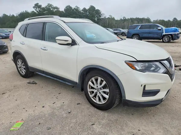 JN8AT2MT5JW491793 — 2018 Nissan Rogue, фото 4 с аукциона Copart, Передняя часть