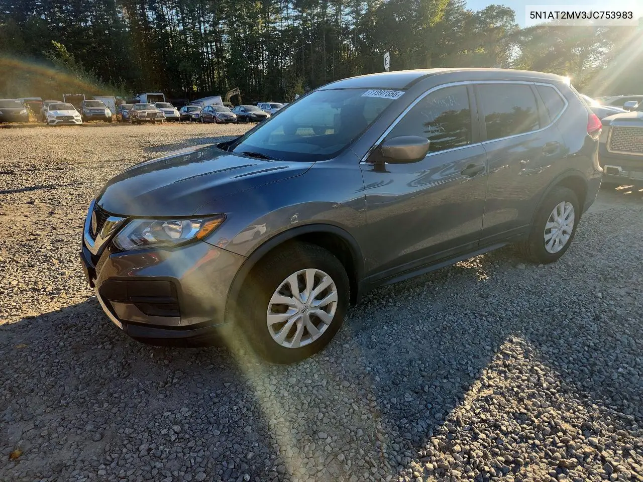2018 Nissan Rogue S VIN 5N1AT2MV3JC753983 фото 1