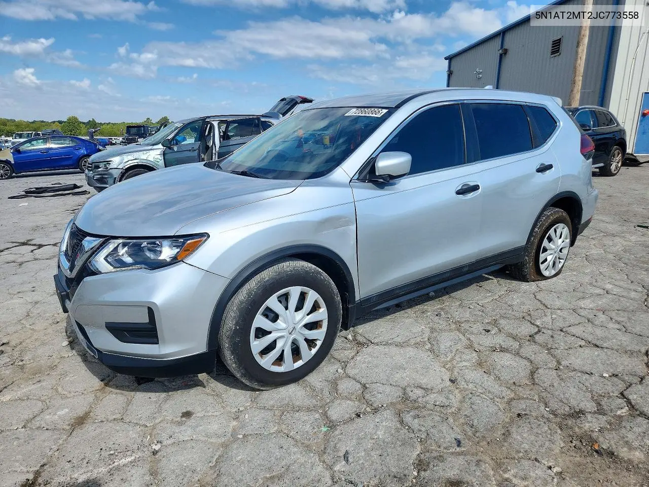 2018 Nissan Rogue S VIN 5N1AT2MT2JC773558 фото 1