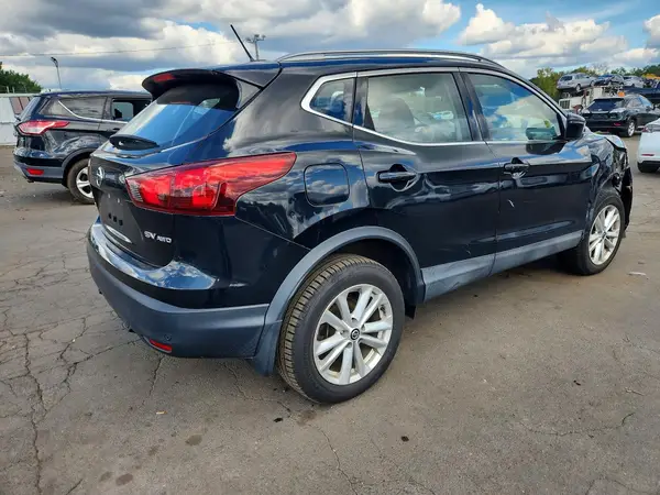 JN1BJ1CR6KW621395 — 2019 Nissan Rogue, фото 3 с аукциона Copart 16.10.2026, Передняя часть
