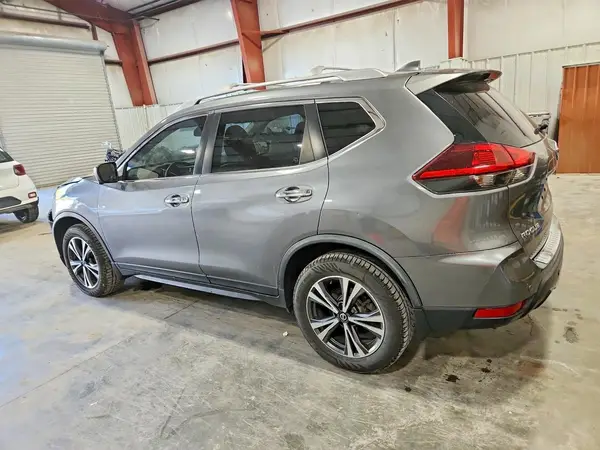 JN8AT2MV9KW382241 — 2019 Nissan Rogue, фото 2 с аукциона Copart 05.10.2026, Передняя часть