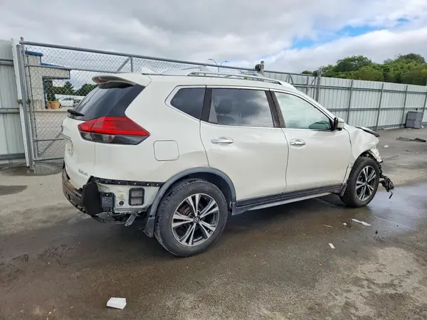 JN8AT2MV5LW106396 — 2020 Nissan Rogue, фото 3 с аукциона Copart 07.10.2026, Передняя часть