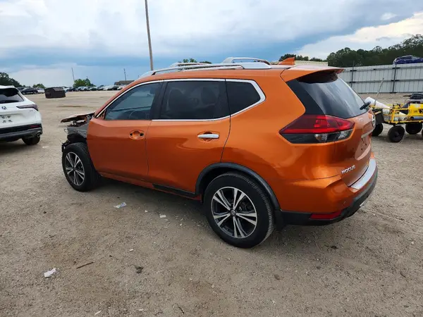 JN8AT2MTXLW000167 — 2020 Nissan Rogue, фото 2 с аукциона Copart, Передняя часть