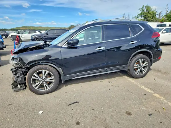 JN8AT2MT5LW004241 — 2020 Nissan Rogue, Передняя часть (Front End), фото до ремонта