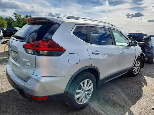 JN8AT2MV7LW103340 — 2020 Nissan Rogue, фото 3 с аукциона Copart, Передняя часть