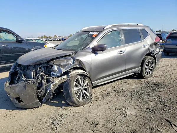 5N1AT2MV5LC727808 — 2020 Nissan Rogue, Передняя часть (Front End), фото до ремонта