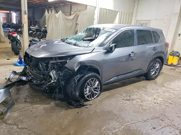 JN8AT3AA4MW000725 — 2021 Nissan Rogue, Передняя часть (Front End), фото до ремонта