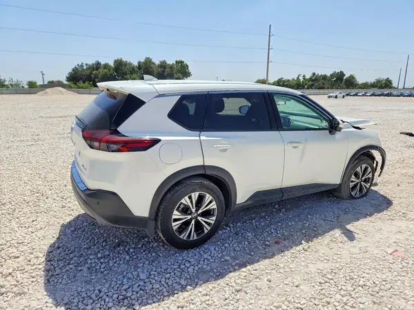 5N1AT3BBXMC807427 — 2021 Nissan Rogue, фото 3 с аукциона Copart 08.10.2026, Передняя часть