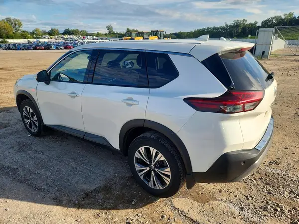 JN8AT3BA0MW015186 — 2021 Nissan Rogue, фото 2 с аукциона Copart, Передняя часть
