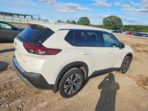 JN8AT3BA0MW015186 — 2021 Nissan Rogue, фото 3 с аукциона Copart, Передняя часть