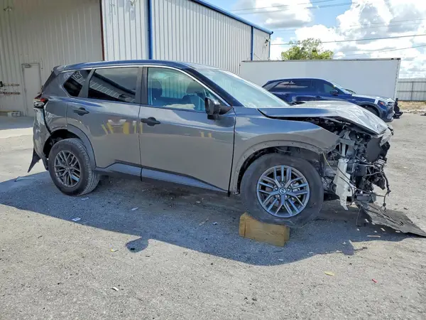5N1AT3AAXMC805248 — 2021 Nissan Rogue, фото 4 с аукциона Copart, Передняя часть