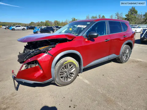 5N1AT3AB4MC740437 — 2021 Nissan Rogue, Передняя часть, фото до ремонта