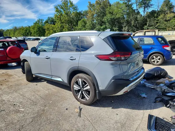 JN8BT3DD9NW270805 — 2022 Nissan Rogue, фото 2 с аукциона Copart, Вандализм