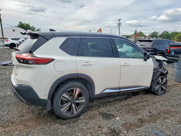 JN8BT3CB4PW353108 — 2023 Nissan Rogue, фото 3 с аукциона Copart, Передняя часть