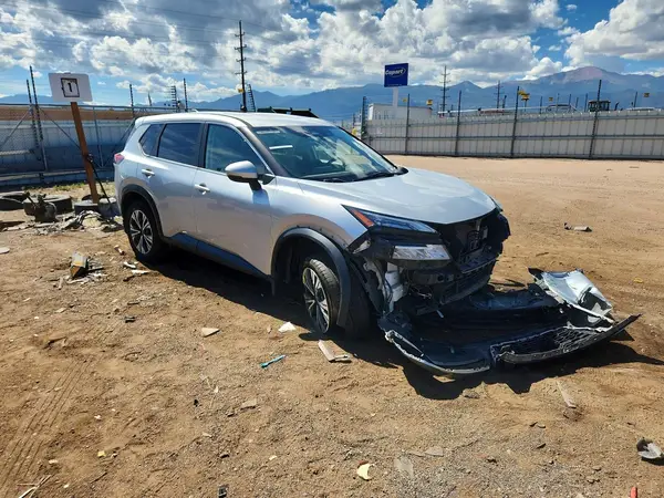 JN8BT3BB1PW462983 — 2023 Nissan Rogue, фото 4 с аукциона Copart, Передняя часть