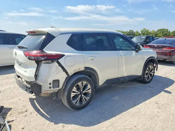 JN8BT3BA0PW409960 — 2023 Nissan Rogue, фото 3 с аукциона Copart, Передняя часть