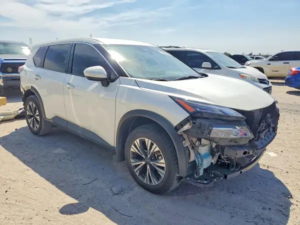 JN8BT3BA0PW409960 — 2023 Nissan Rogue, фото 4 с аукциона Copart, Передняя часть