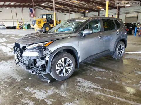 JN8BT3BA4PW429774 — 2023 Nissan Rogue, Передняя часть, фото до ремонта