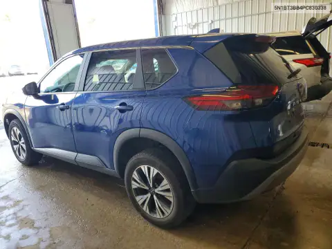 5N1BT3BB4PC830338 — 2023 Nissan Rogue, фото 2 с аукциона Copart, Передняя часть