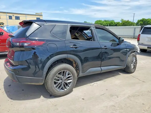 5N1BT3AB4RC674368 — 2024 Nissan Rogue, фото 3 с аукциона Copart 01.10.2026, Пожар двигателя